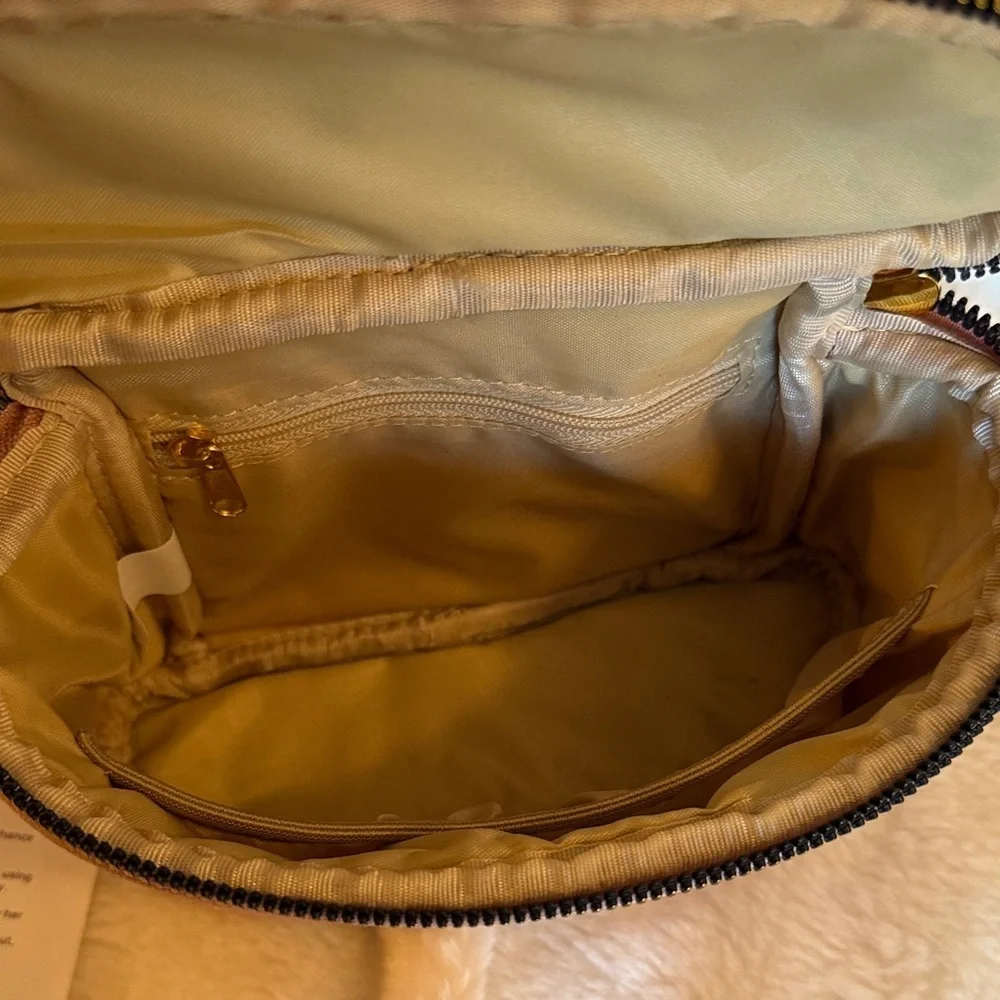 NWT Joy + CleanBoss Quilted Cosmetic / Travel Case - RFID, Antimicrobial - Pink